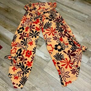 Free people FP printed wide leg pants smocked tie, high waist. Size S/P. NWT.